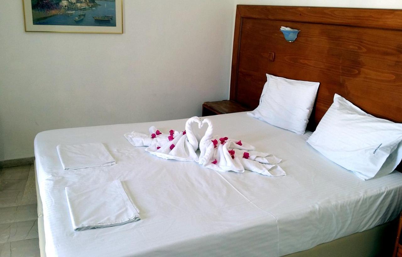Denise Hotel Skopelos Buitenkant foto