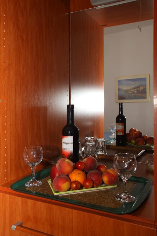 Denise Hotel Skopelos Buitenkant foto