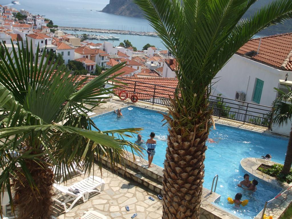 Denise Hotel Skopelos Buitenkant foto