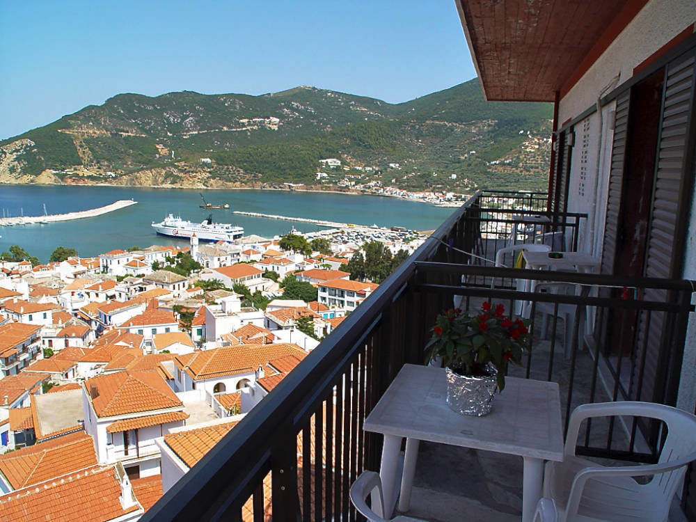 Denise Hotel Skopelos Buitenkant foto